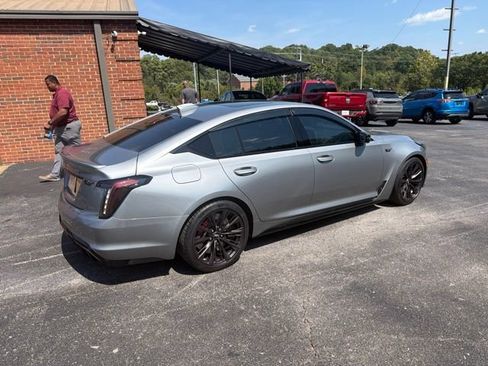 Used 2025 Cadillac CT5 V Blackwing w/ Parking Package RWD image 4