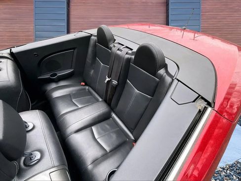 Used 2010 Chrysler Sebring Touring w/ Special Touring Group image 21