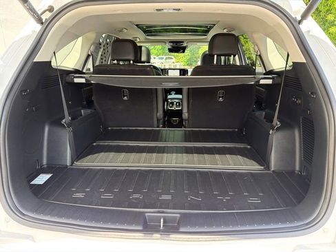 Used 2023 Kia Sorento SX FWD image 18