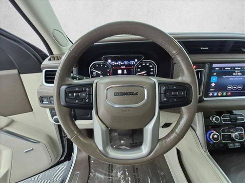 Used 2021 GMC Yukon XL Denali AWD/4WD image 28
