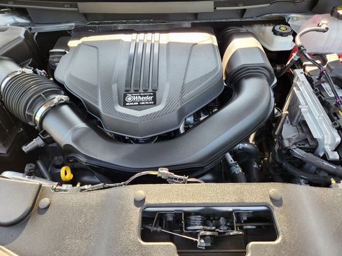 New 2026 Chevrolet Traverse High Country w/ LPO, Floor Liner Package FWD image 24