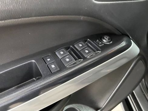 Used 2020 Chevrolet Colorado ZR2 w/ Colorado ZR2 Bison Edition AWD/4WD image 19