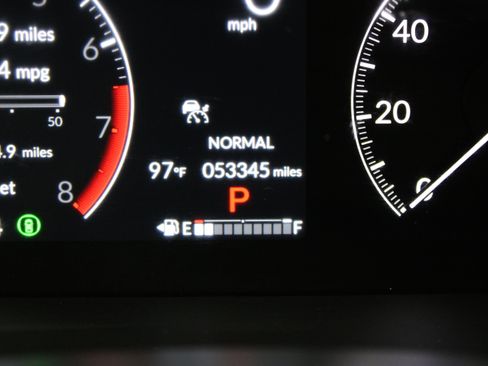Used 2025 Honda Pilot TrailSport image 44