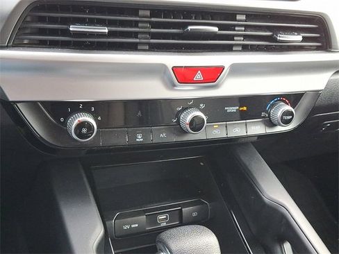 Used 2020 Kia Telluride LX image 15