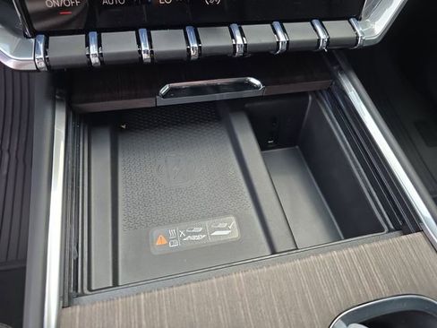 New 2026 GMC Acadia Denali image 23