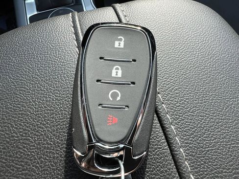 Used 2024 Chevrolet Blazer LT image 34