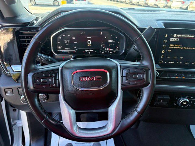 Used 2025 GMC Sierra 1500 SLT AWD/4WD image 16
