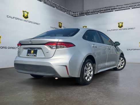 Used 2025 Toyota Corolla LE FWD image 5