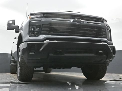 Used 2024 Chevrolet Silverado 2500 Custom w/ Custom Value Package AWD/4WD image 36