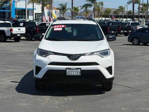 Used 2018 Toyota RAV4 LE w/ All Weather Liner Package FWD image 2