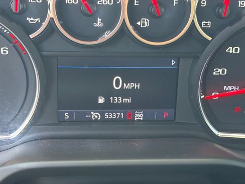 Used 2021 Chevrolet Silverado 1500 LT AWD/4WD image 17