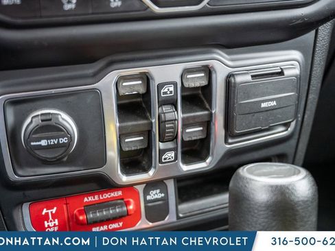 Used 2021 Jeep Gladiator Mojave w/ Cold Weather Group AWD/4WD image 13