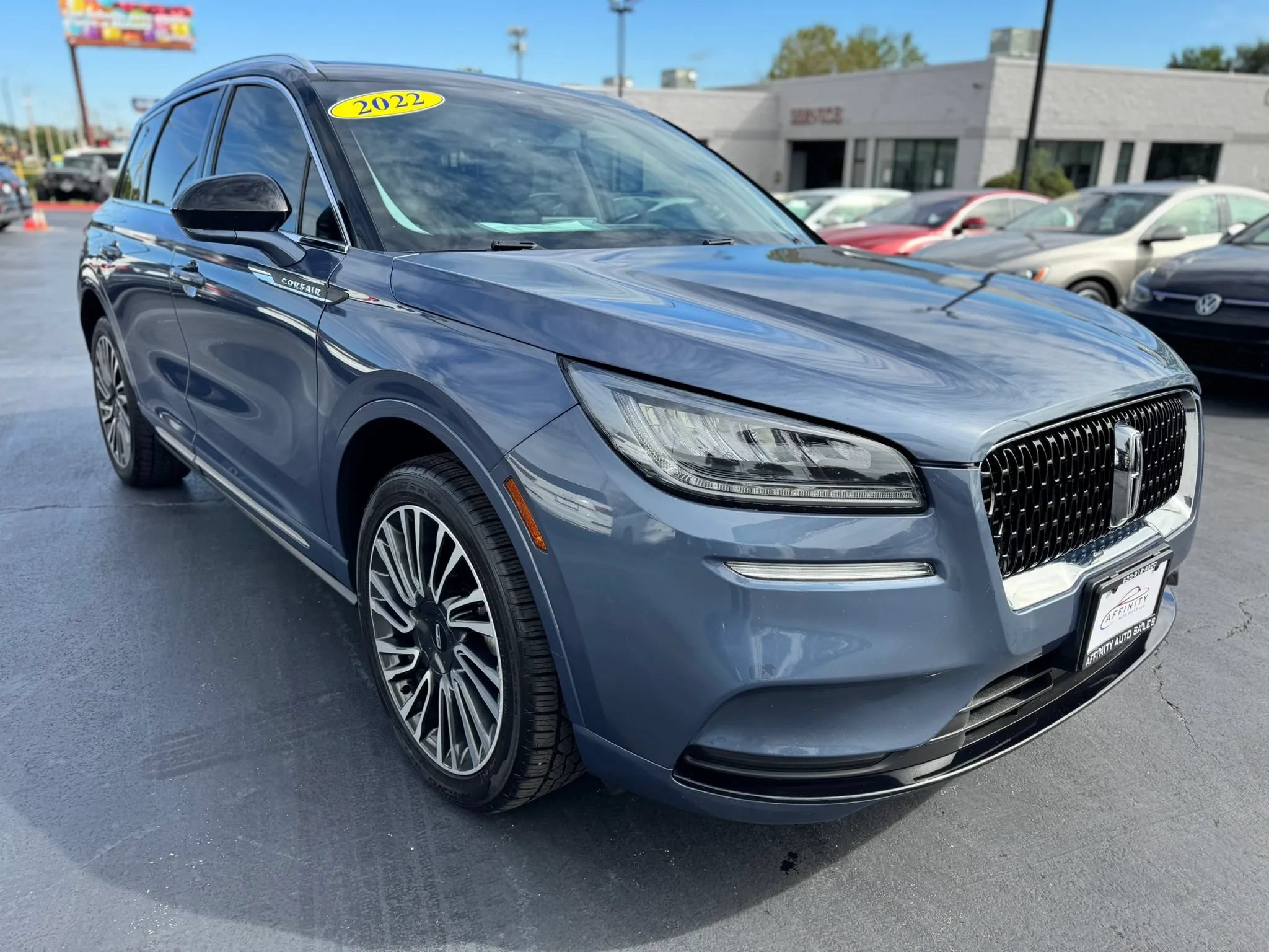 Used 2022 Lincoln Corsair AWD w/ Premium Package image 7