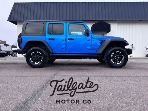 Used 2025 Jeep Wrangler Unlimited Rubicon image 1