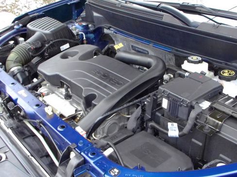 Used 2023 Chevrolet Equinox LT image 8