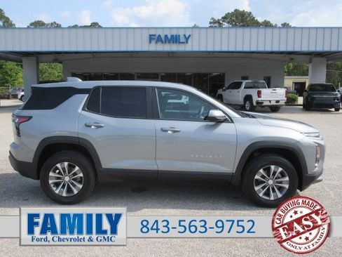 New 2026 Chevrolet Equinox LT w/ Convenience Package II FWD image 1