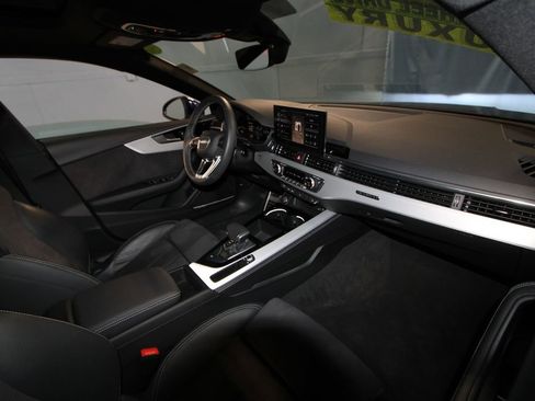 Used 2024 Audi A5 2.0T Premium Plus w/ Premium Plus image 24