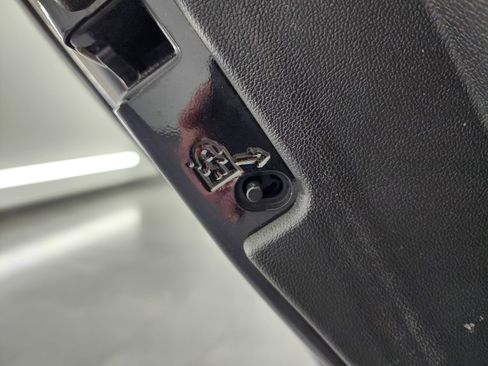 Used 2017 Chevrolet Malibu Premier w/ Premier Sun and Wheel Package image 39