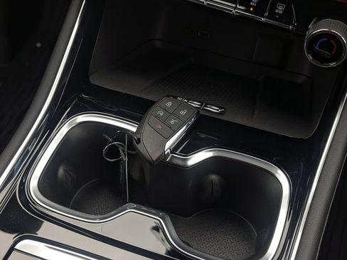 New 2026 Chevrolet Traverse RS w/ LPO, Floor Liner Package image 26