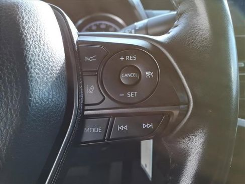 Used 2023 Toyota Camry SE image 17