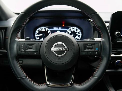 Used 2024 Nissan Pathfinder Rock Creek image 32