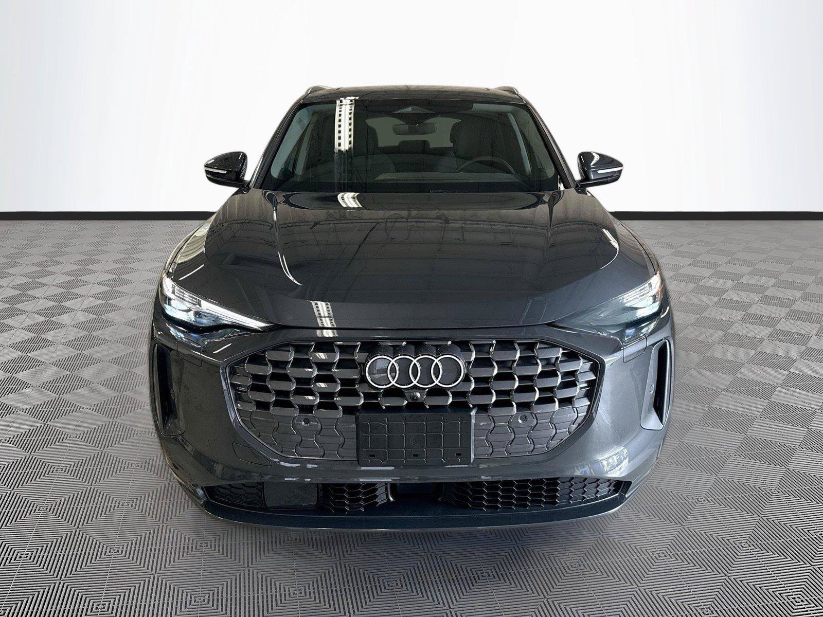 Certified 2025 Audi Q5 Premium Plus w/ Premium Plus AWD/4WD image 2