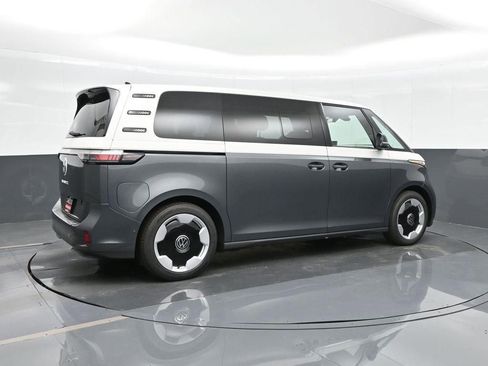New 2025 Volkswagen ID. Buzz Pro S Plus RWD image 4