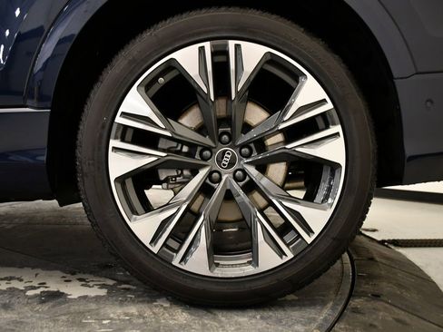 New 2026 Audi Q8 Premium Plus image 15