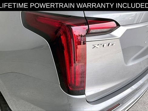Used 2025 Cadillac XT6 Premium Luxury FWD image 40