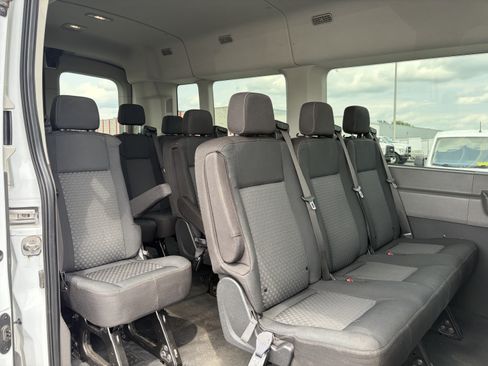 Used 2021 Ford Transit 350 XLT RWD image 10