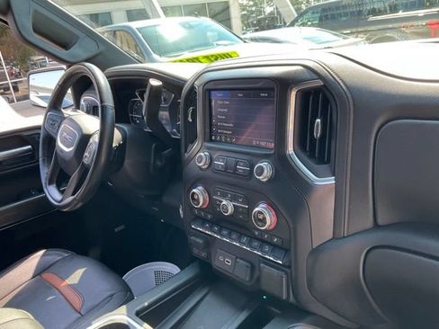 Used 2022 GMC Sierra 1500 AT4 w/ AT4 Premium Package AWD/4WD image 14