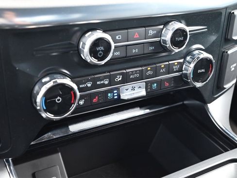 New 2025 Ford F150 Lariat w/ Equipment Group 501A Mid image 39