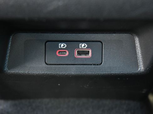 Used 2024 Nissan Altima 2.5 SV FWD image 34