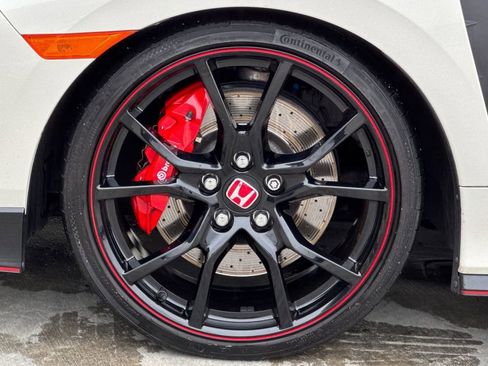 Certified 2018 Honda Civic Type R image 33
