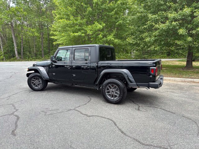 New 2026 Jeep Gladiator Sport AWD/4WD image 7
