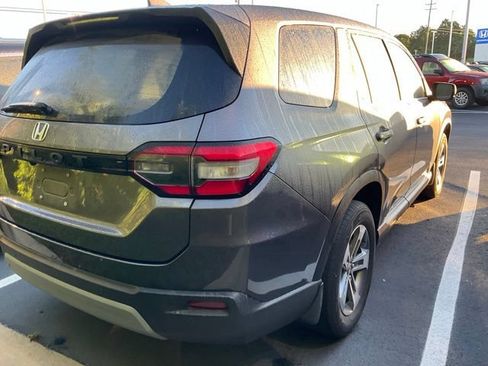 Used 2023 Honda Pilot EX-L image 6