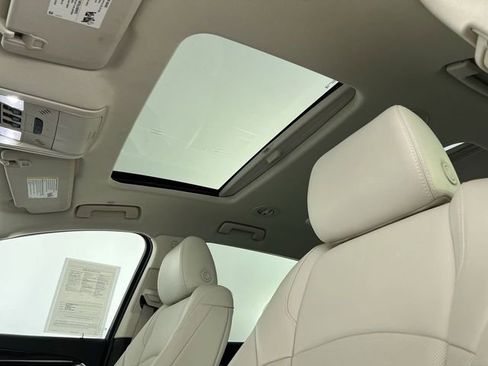 Certified 2022 Buick Enclave Premium w/ Experience Buick Package image 19