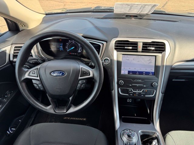 Used 2020 Ford Fusion SE FWD image 17