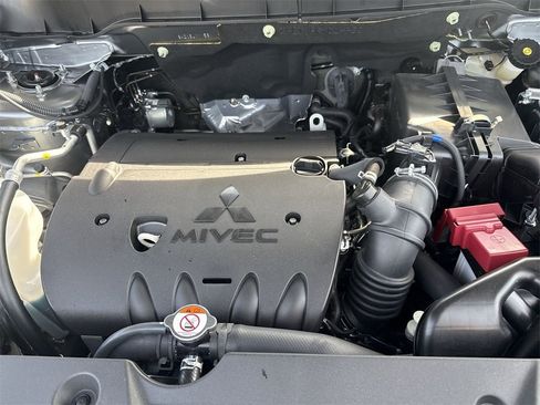 New 2025 Mitsubishi Outlander Sport SE image 14