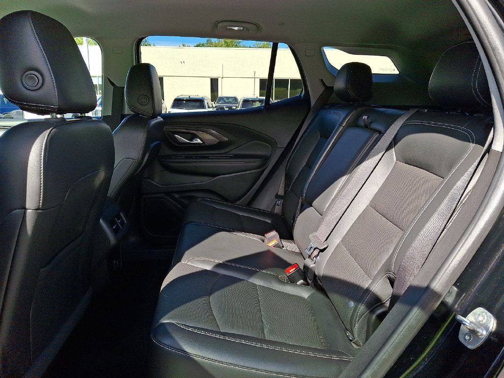 Used 2023 GMC Terrain SLT w/ Elevation Edition AWD/4WD image 12