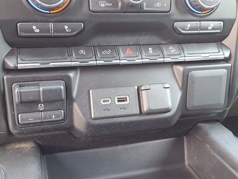 Used 2021 Chevrolet Silverado 1500 RST image 18