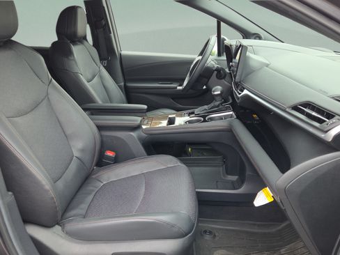 Certified 2025 Toyota Sienna Platinum AWD/4WD image 19