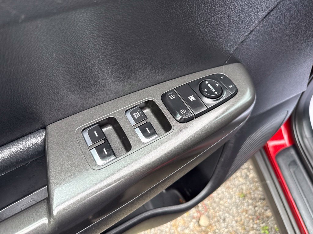Used 2018 Kia Sportage LX AWD/4WD image 8
