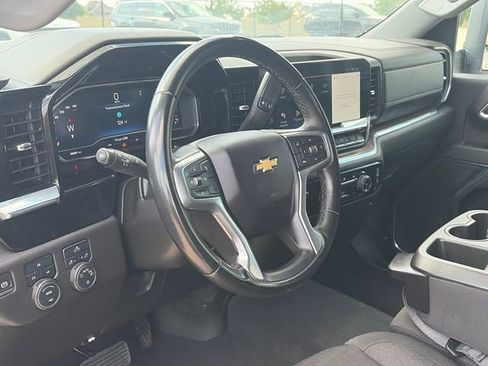 Used 2024 Chevrolet Silverado 2500 LT image 16