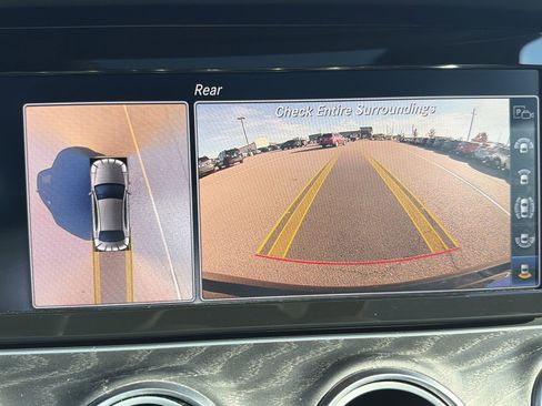 Used 2019 Mercedes-Benz E 300 4MATIC image 26