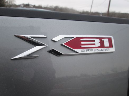 New 2026 GMC Sierra 2500 SLE w/ SLE Value Package; image 24