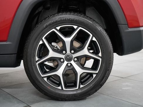 Used 2025 Jeep Compass Limited AWD/4WD image 35