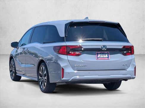 Used 2026 Honda Odyssey Elite image 8