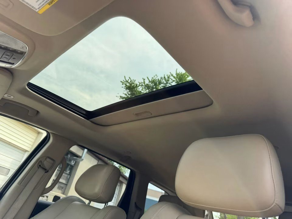 Used 2019 Jeep Grand Cherokee Limited AWD/4WD image 29