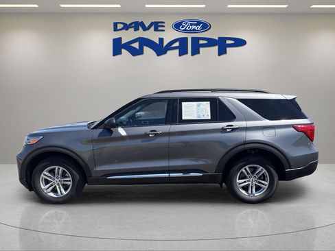 Used 2024 Ford Explorer XLT w/ Equipment Group 202A AWD/4WD image 4